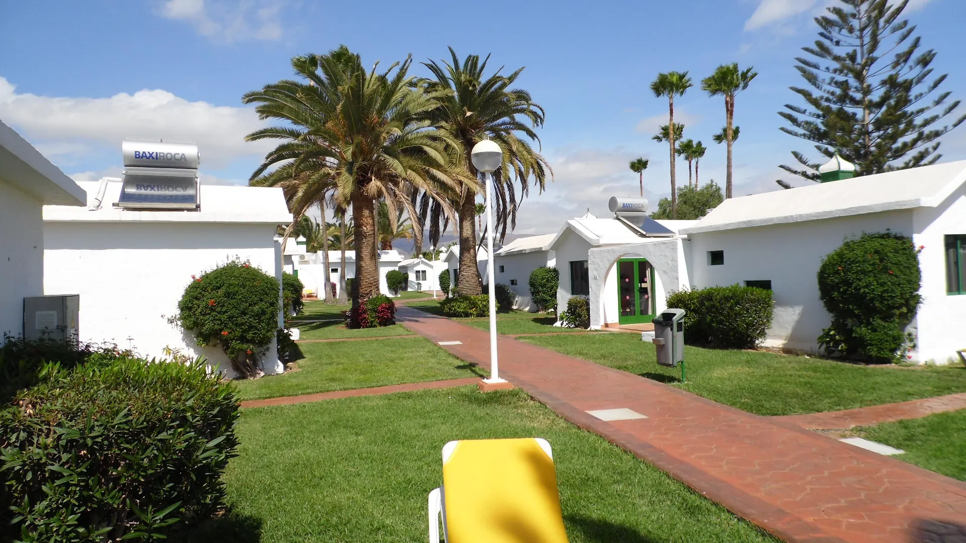 אתר נופש מספאלומס Canary Garden Club